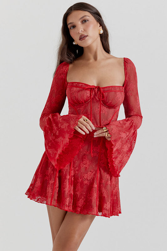 Robe corset en dentelle rouge