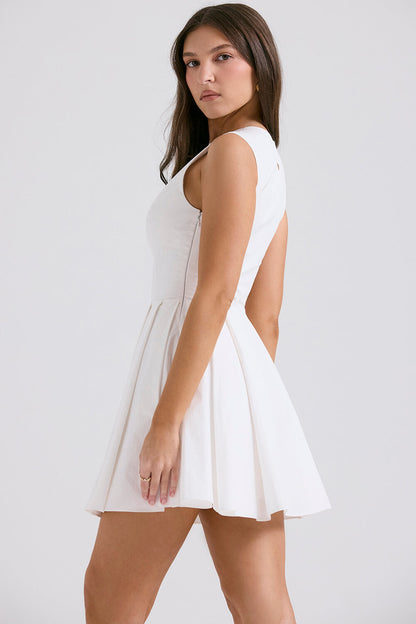 Robe mini plissée en coton blanc